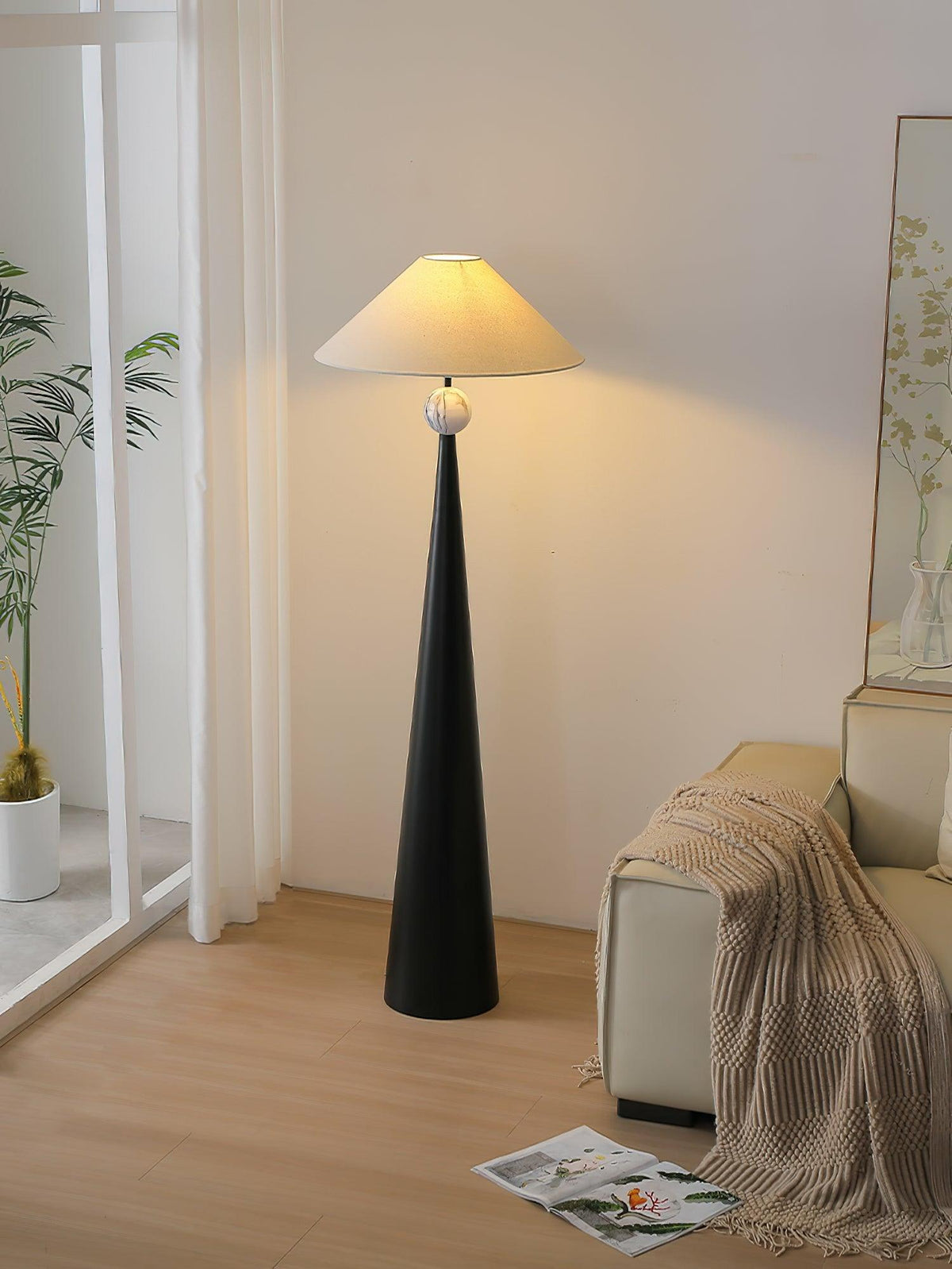 innes-floor-lamp