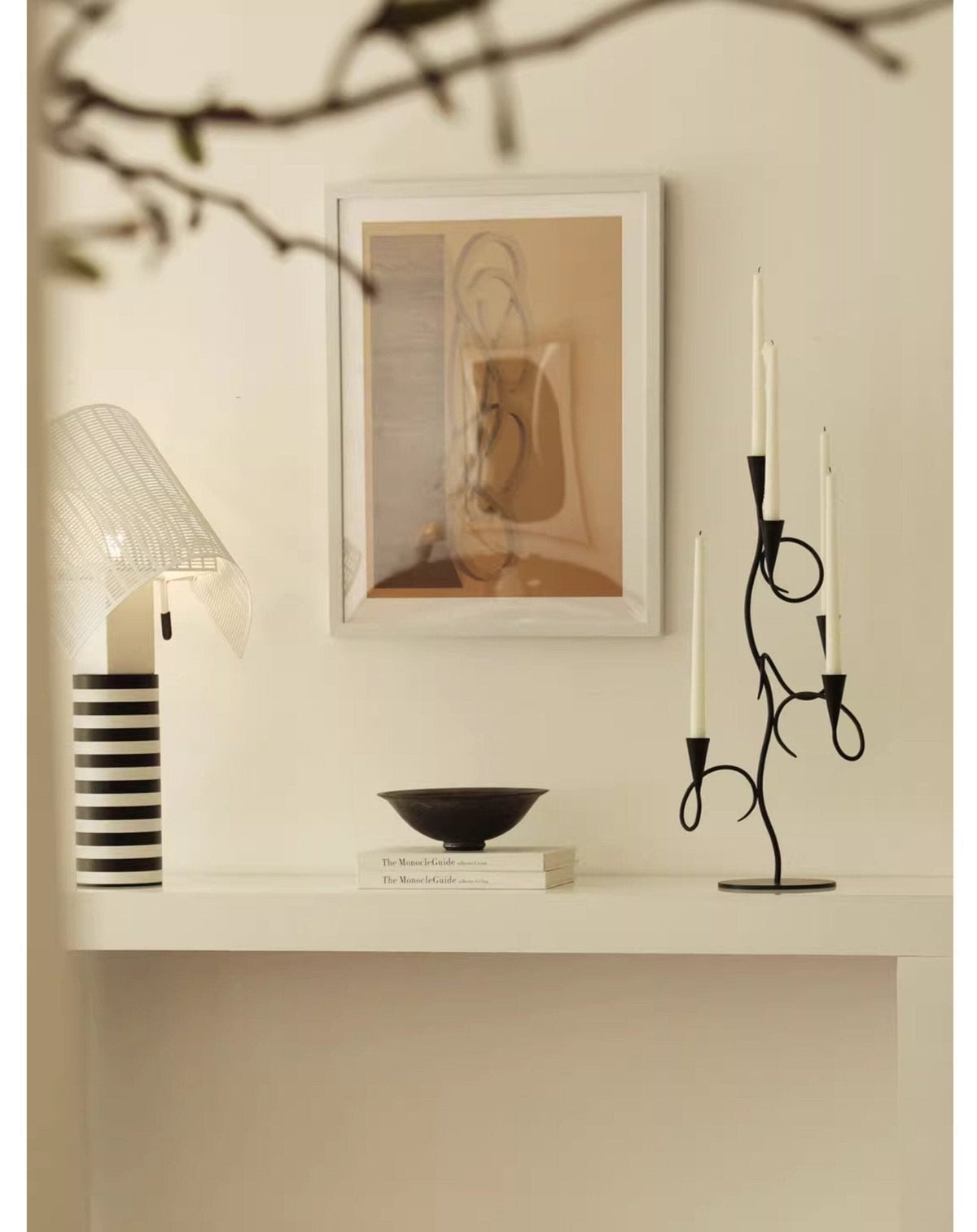 Iron Vine Sculptural Candle Holder – Modern Black Metal Centerpiece