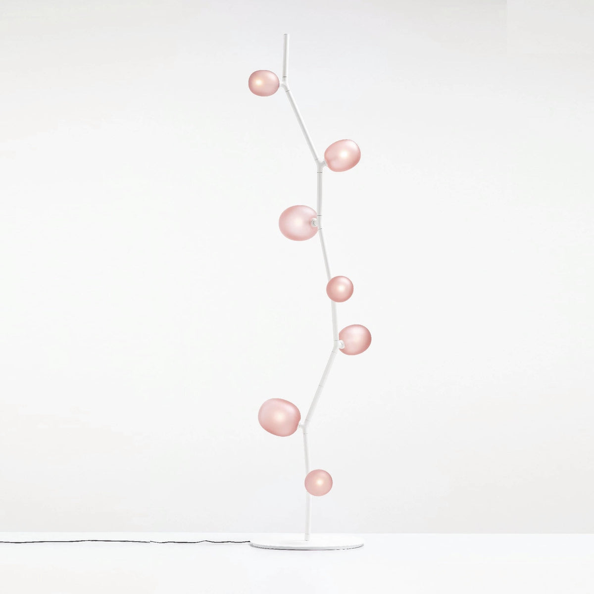 matteo-floor-lamp