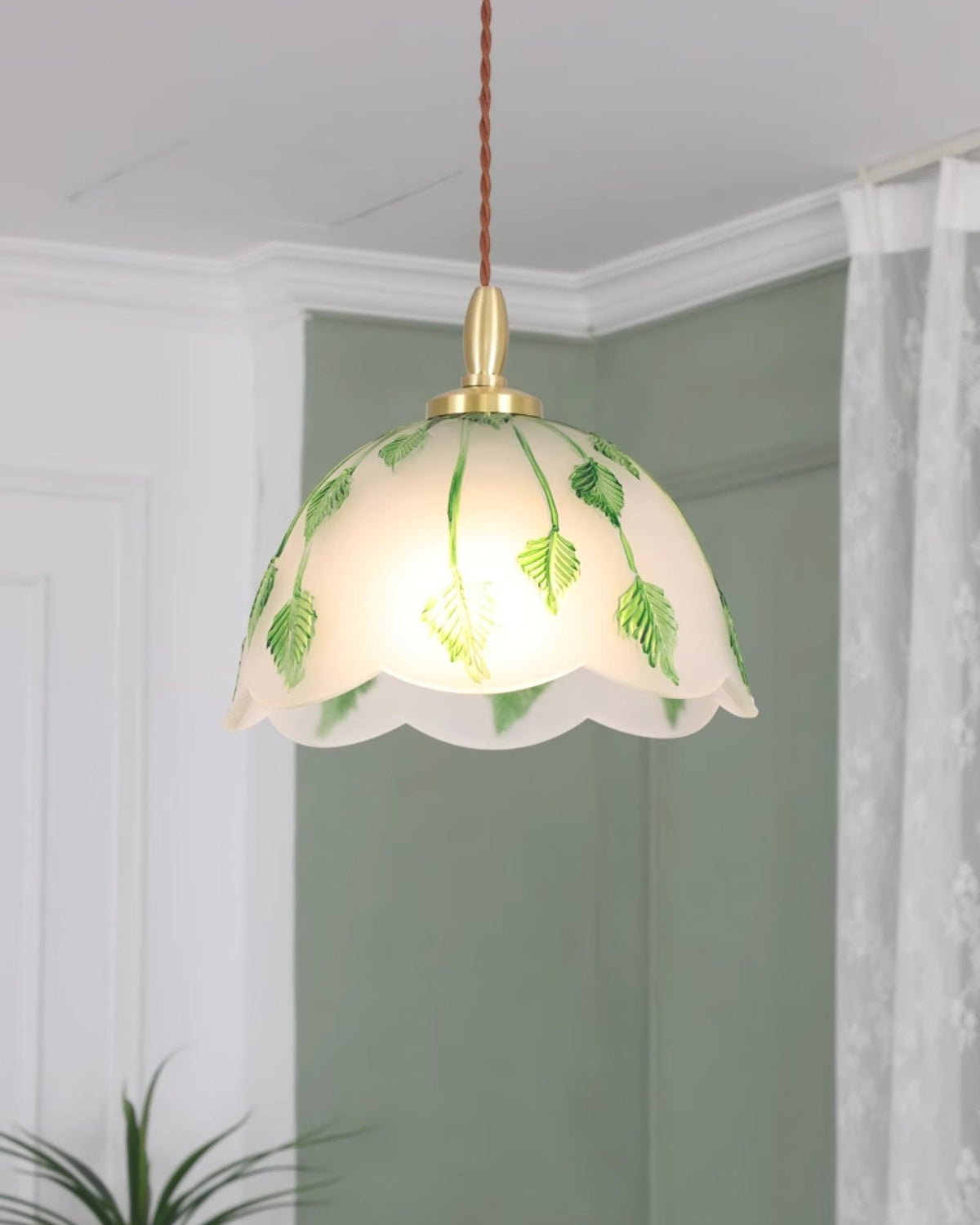 ivy-leaf-pendant-lamp