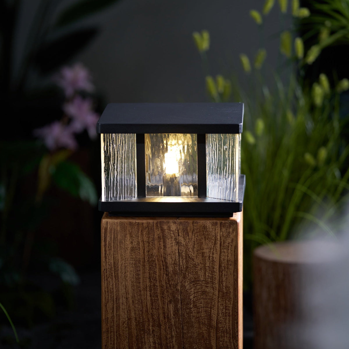 Stratos Square Outdoor Light – Modern Geometric LED Table Lamp for Patio & Garden