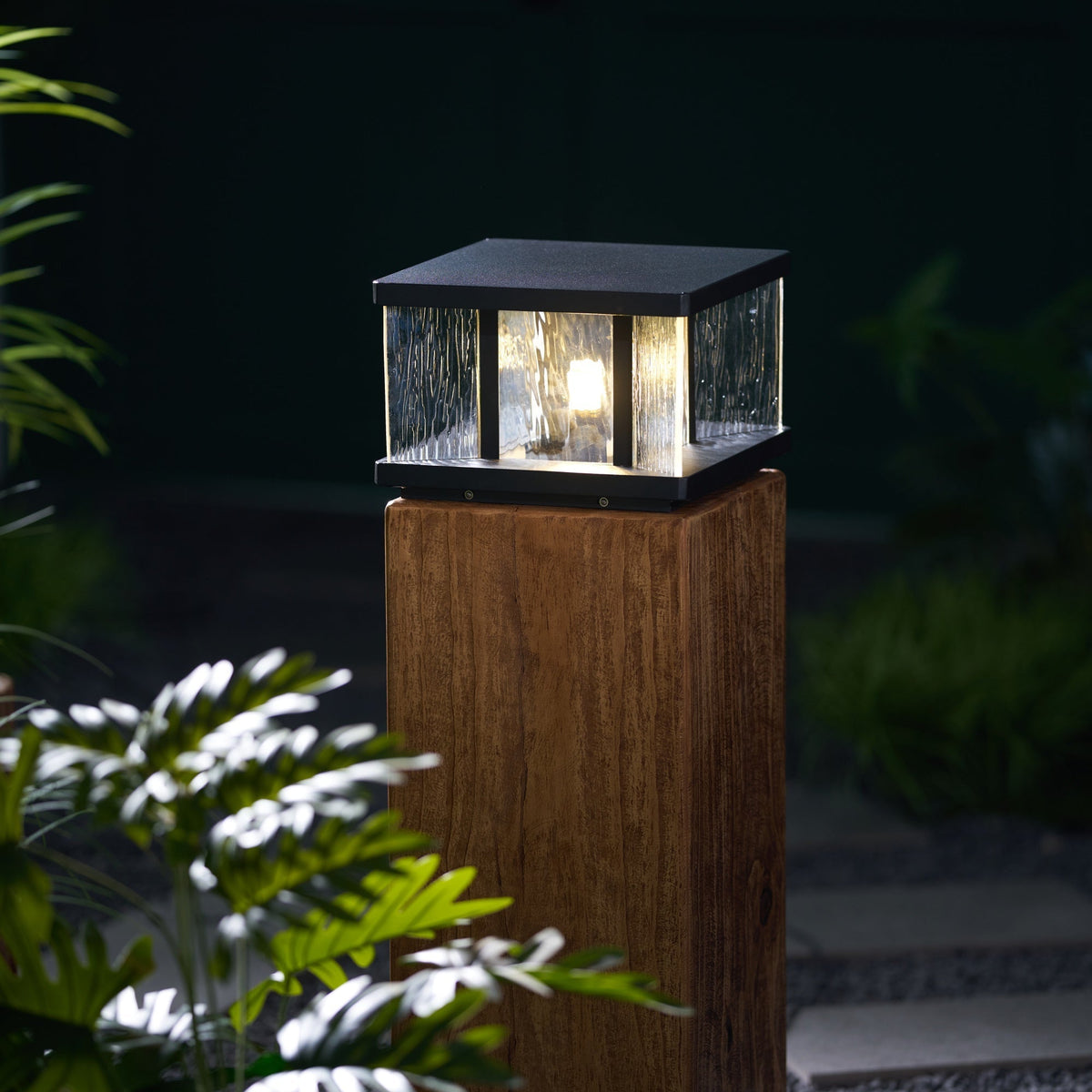 Stratos Square Outdoor Light – Modern Geometric LED Table Lamp for Patio & Garden