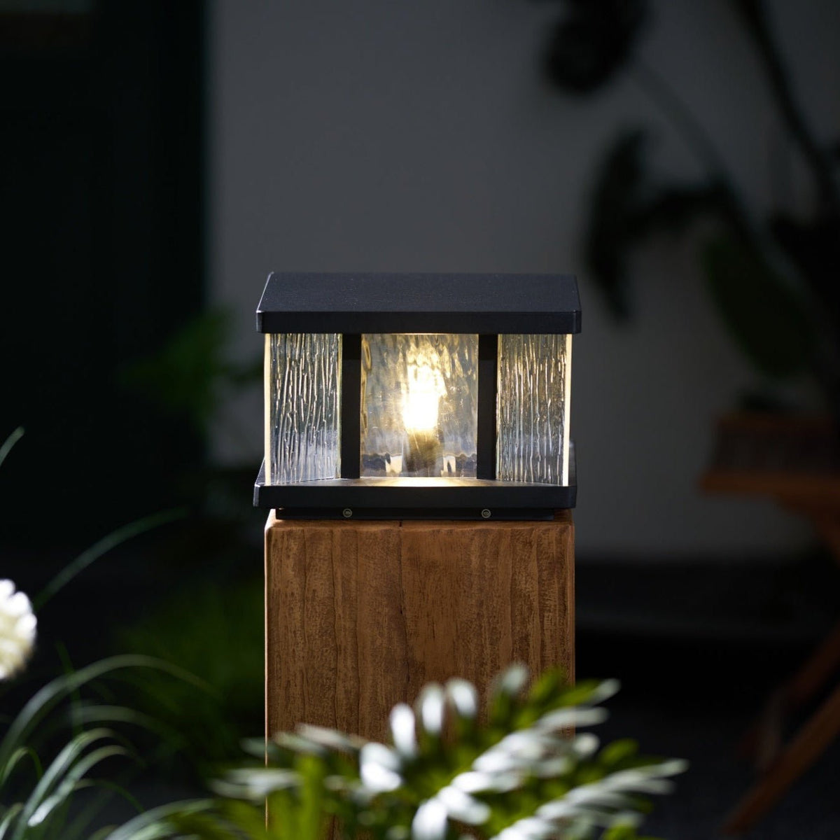Stratos Square Outdoor Light – Modern Geometric LED Table Lamp for Patio & Garden