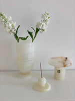 Jade Incense Holder – Minimalist Stone Tabletop Ornament for Serene Interiors
