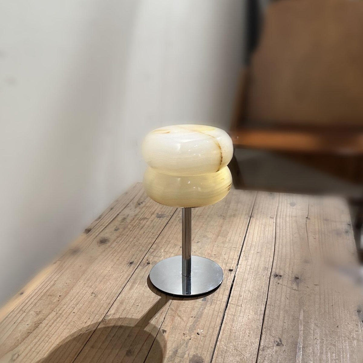 jade-donut-table-lamp