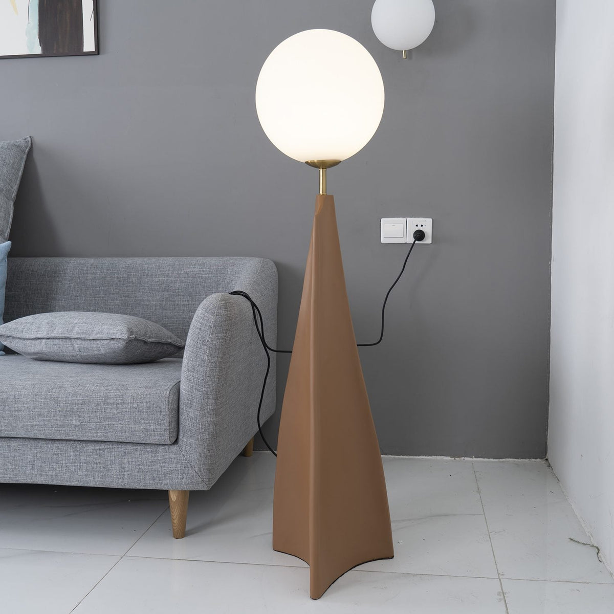 James Floor Lamp