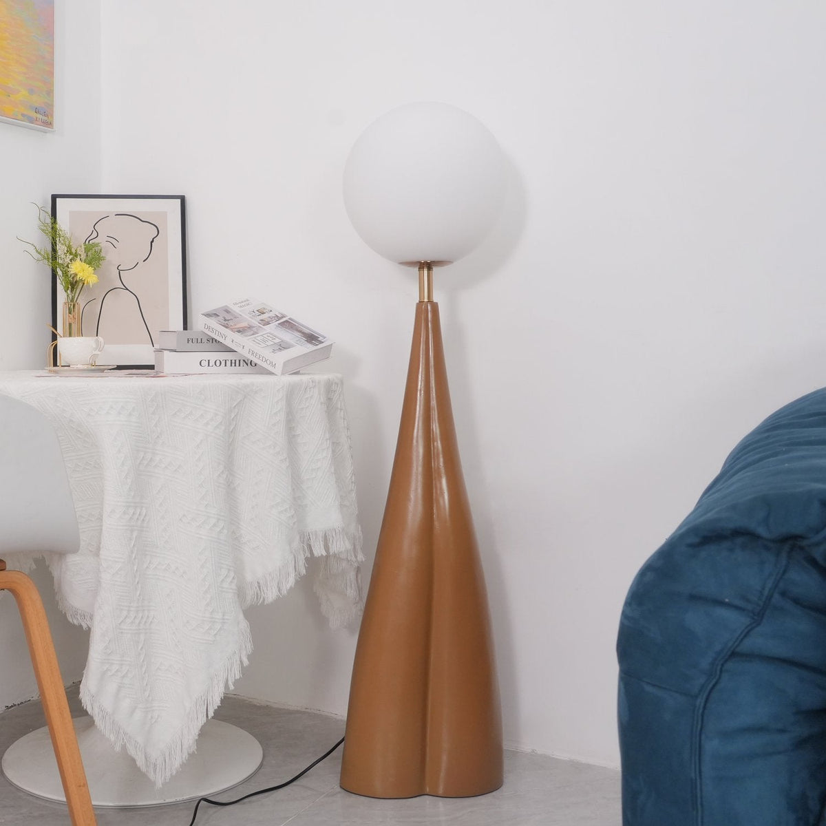 James Floor Lamp