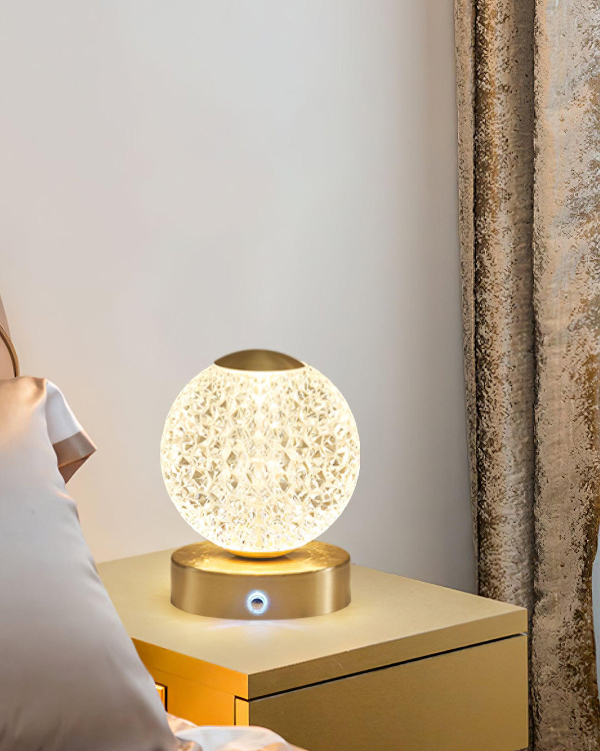 Jarin Diamond Built In Battery Table Lamp