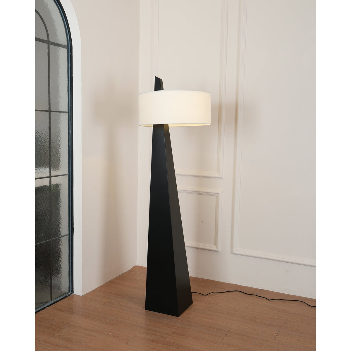 jett-obelisk-floor-lamp