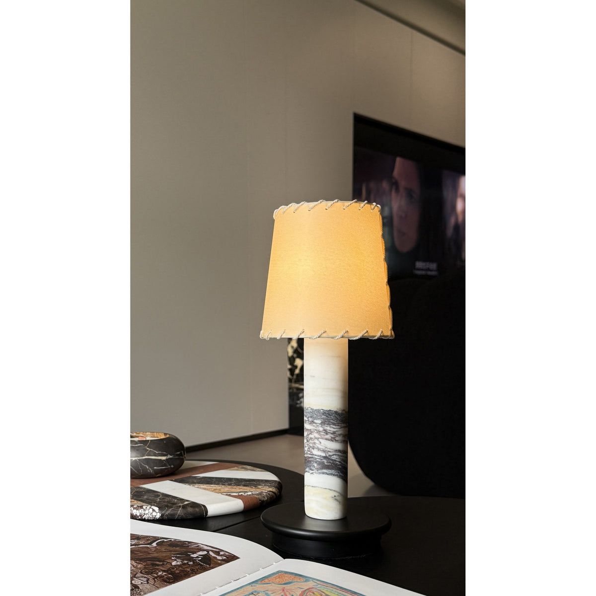 jorgen-table-lamp-built-in-battery