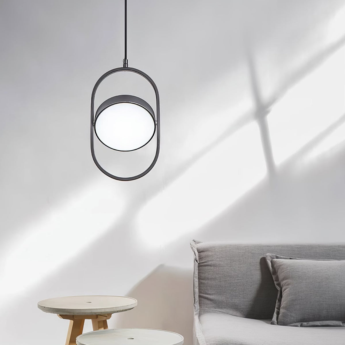 Kuu Pendant Light