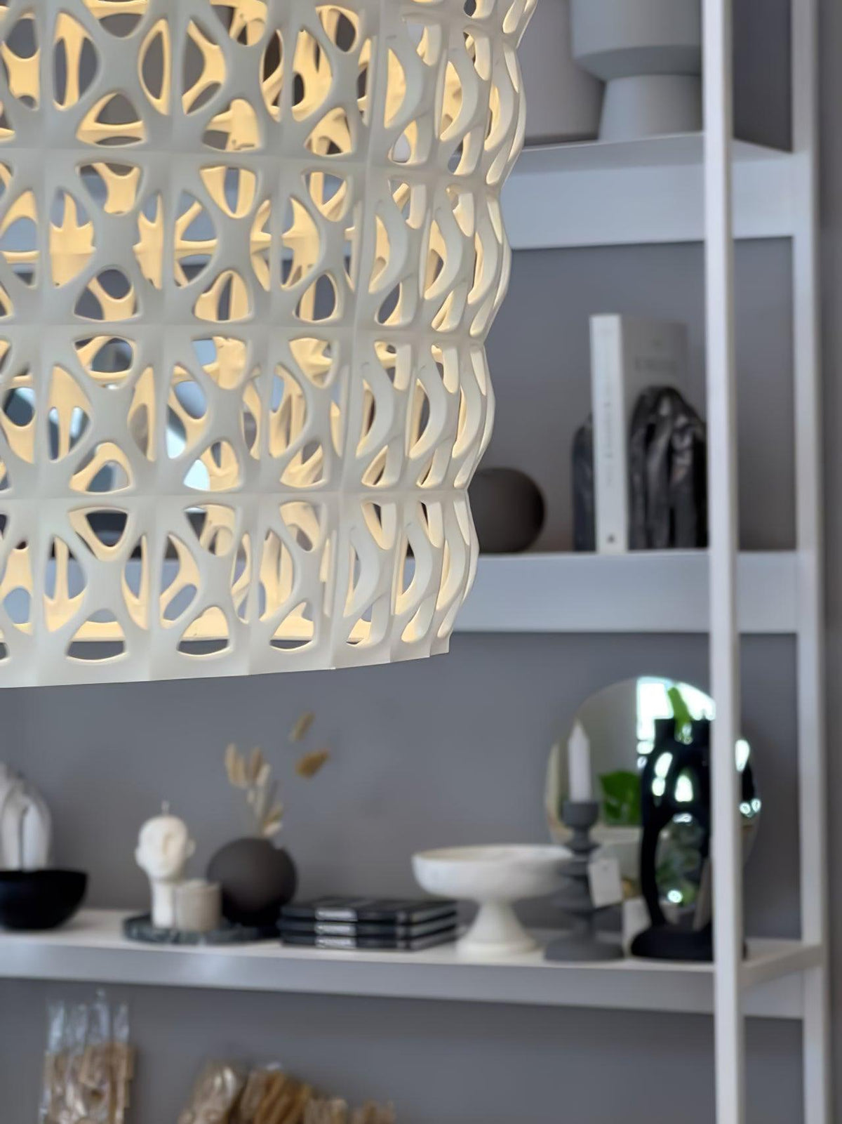 Kabuki Pendant Light – Modern Acrylic LED Hanging Lamp for Dining & Living Spaces