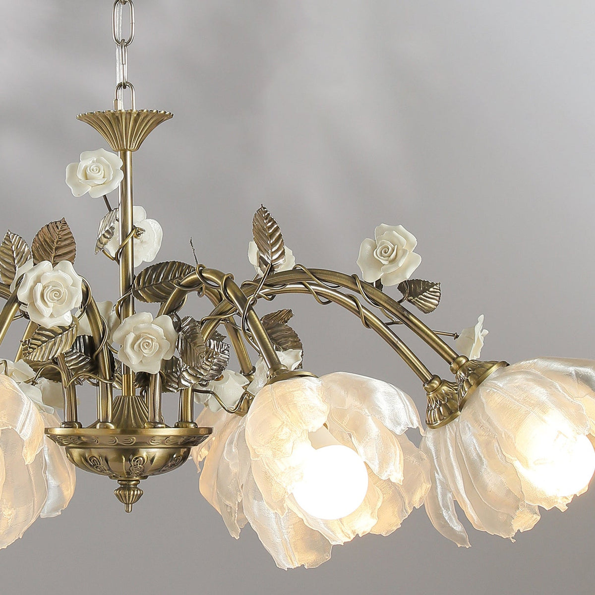 kalin-flower-chandelier