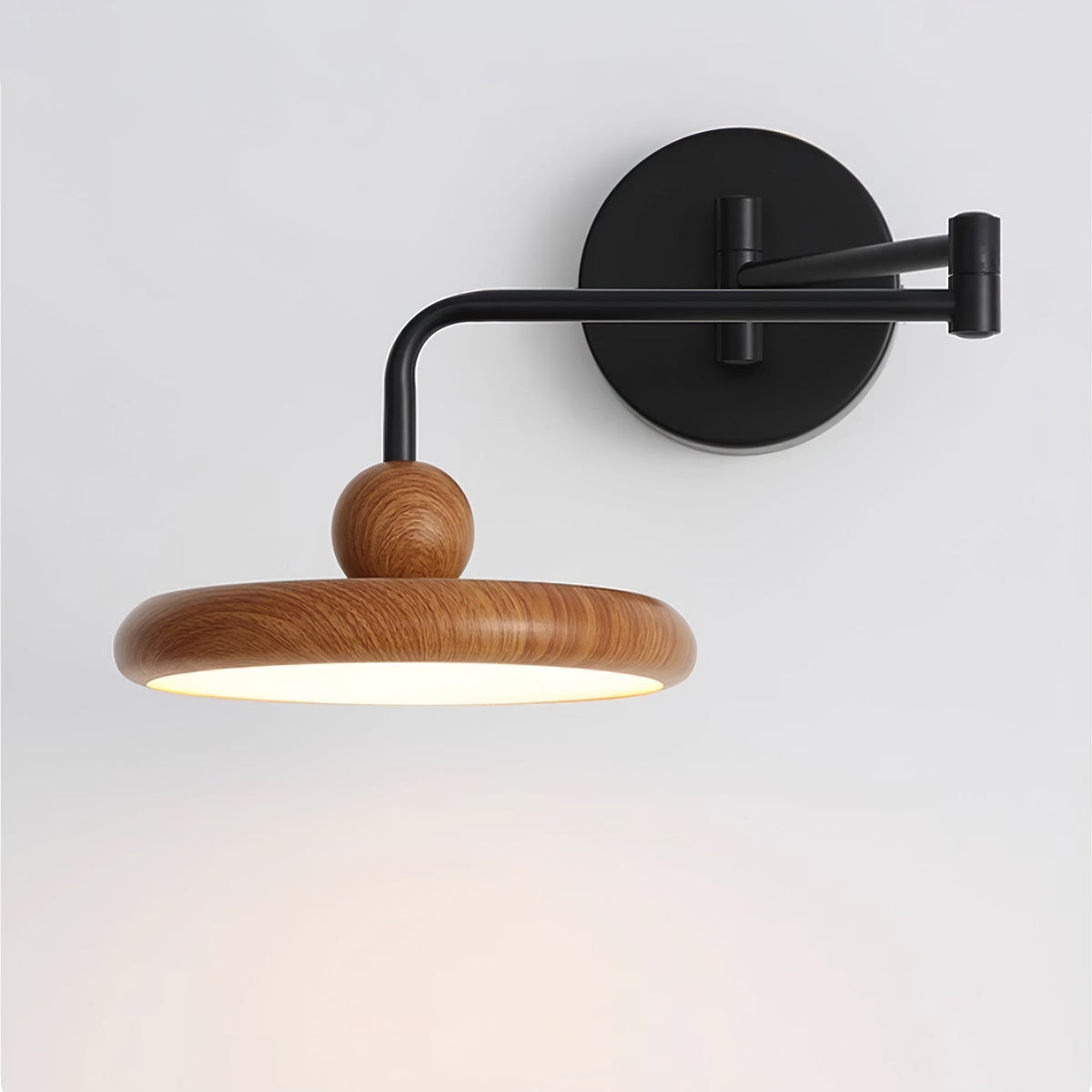 karlin-wall-lamp