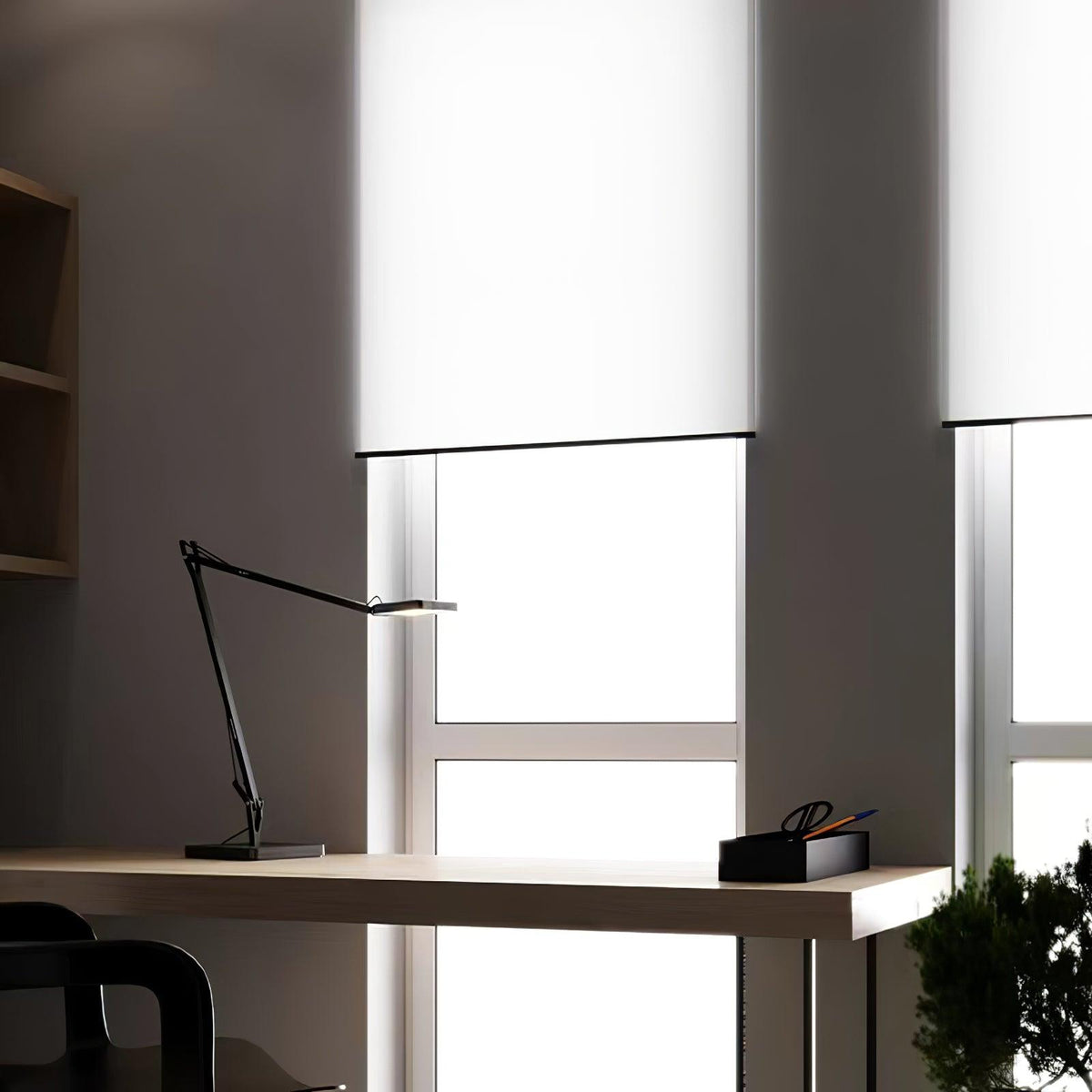 Kelvin Edge Table Lamp