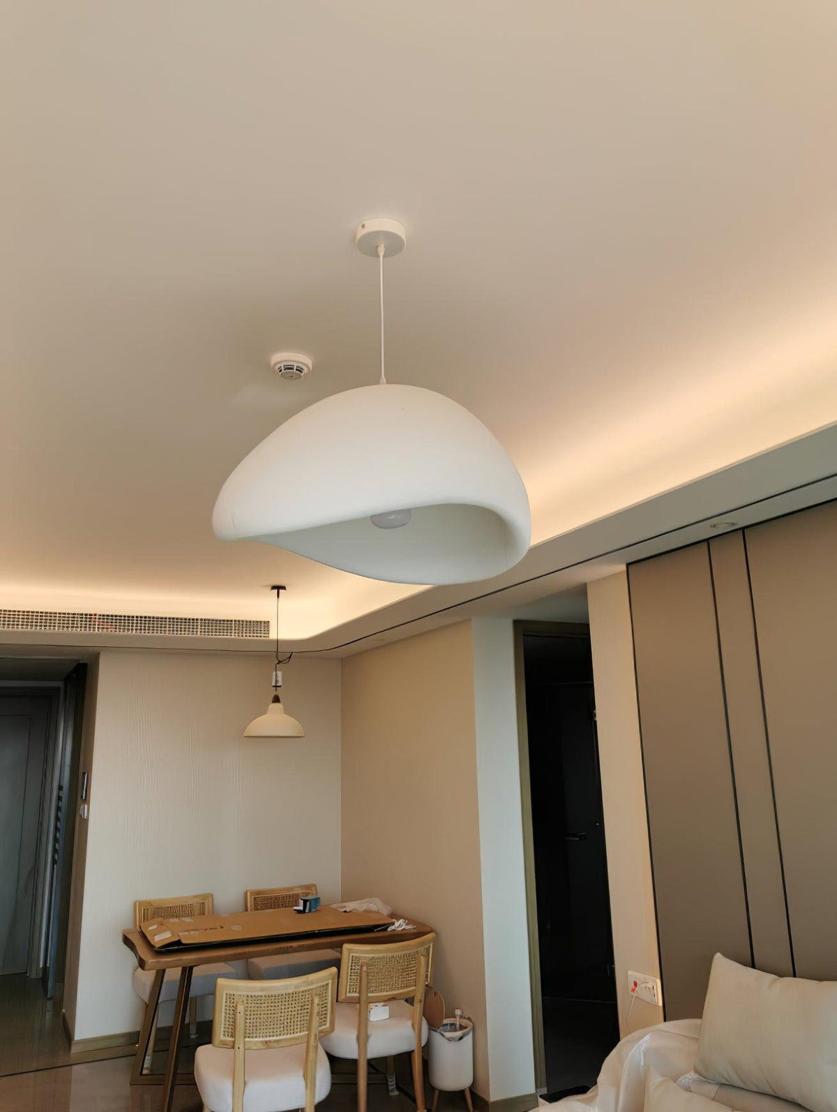 Cirrus Cloud Pendant Light – Modern Minimalist Ceiling Lamp for Living Room, Bedroom, Dining, Hotel