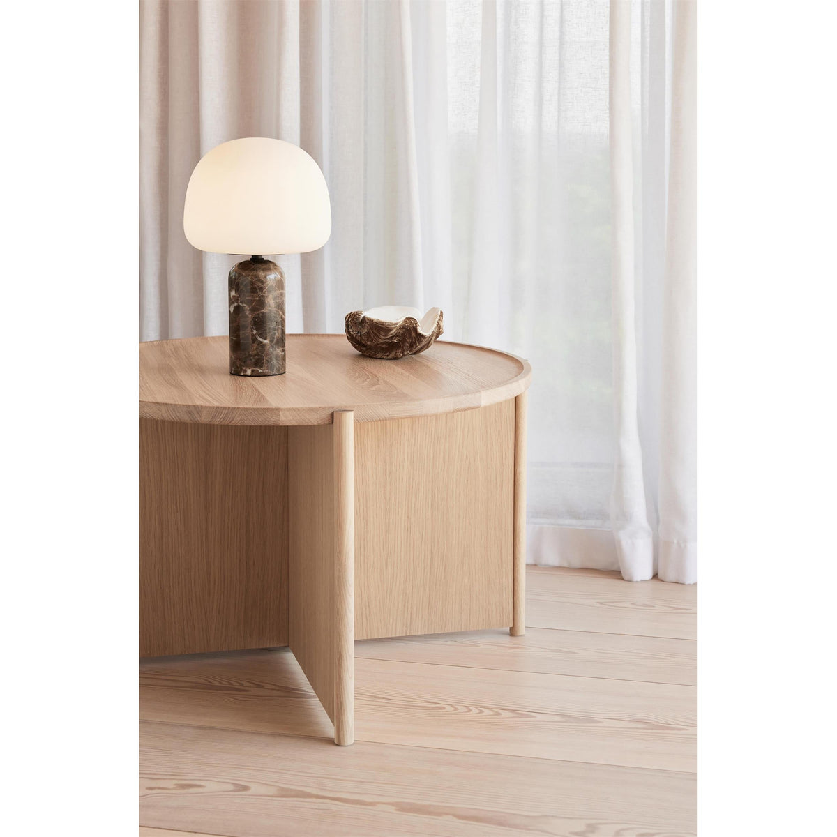 kin-table-lamp
