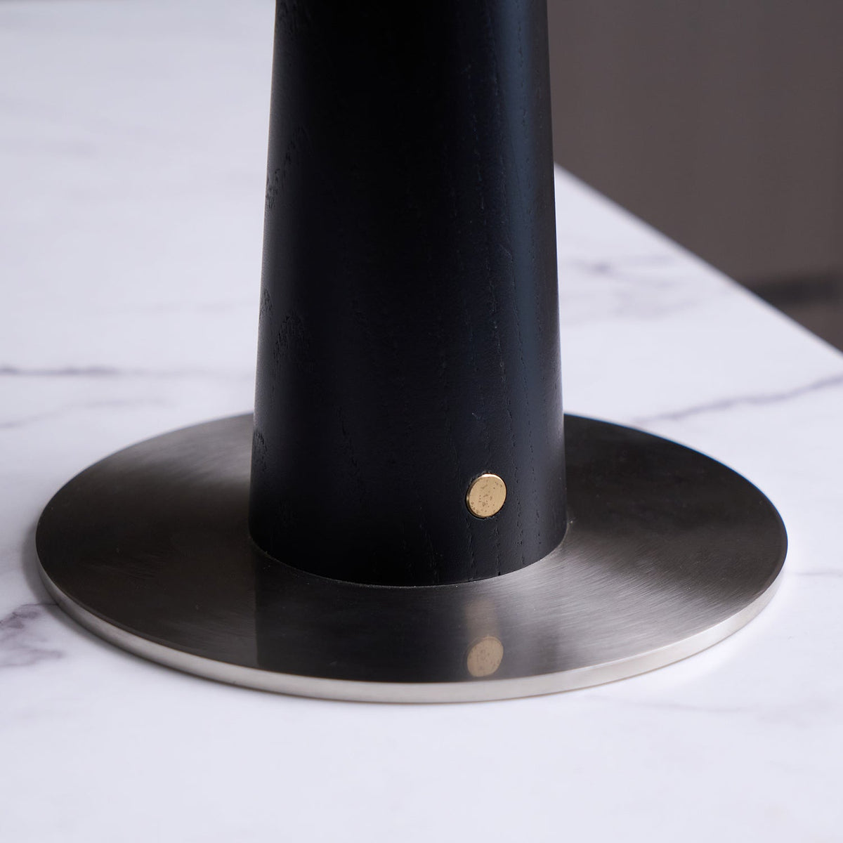 Kizu Peak Table Lamp – Sculptural LED Table Light for Modern Interiors
