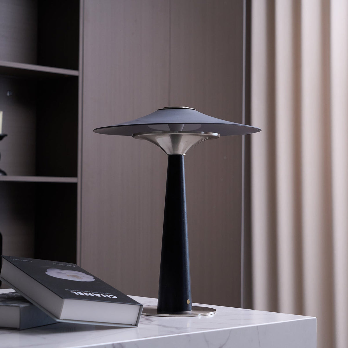 Kizu Peak Table Lamp – Sculptural LED Table Light for Modern Interiors