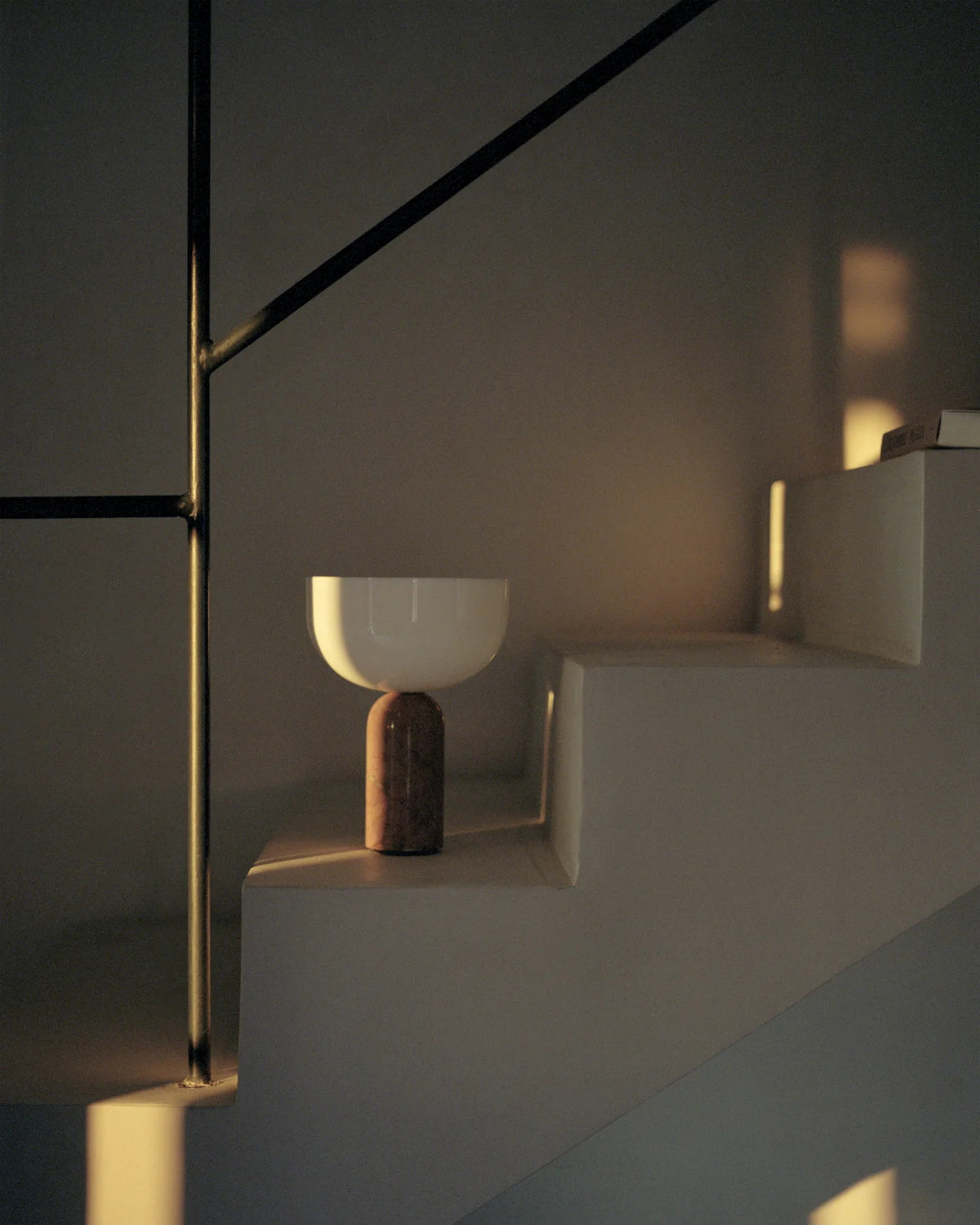 kizu-table-lamp