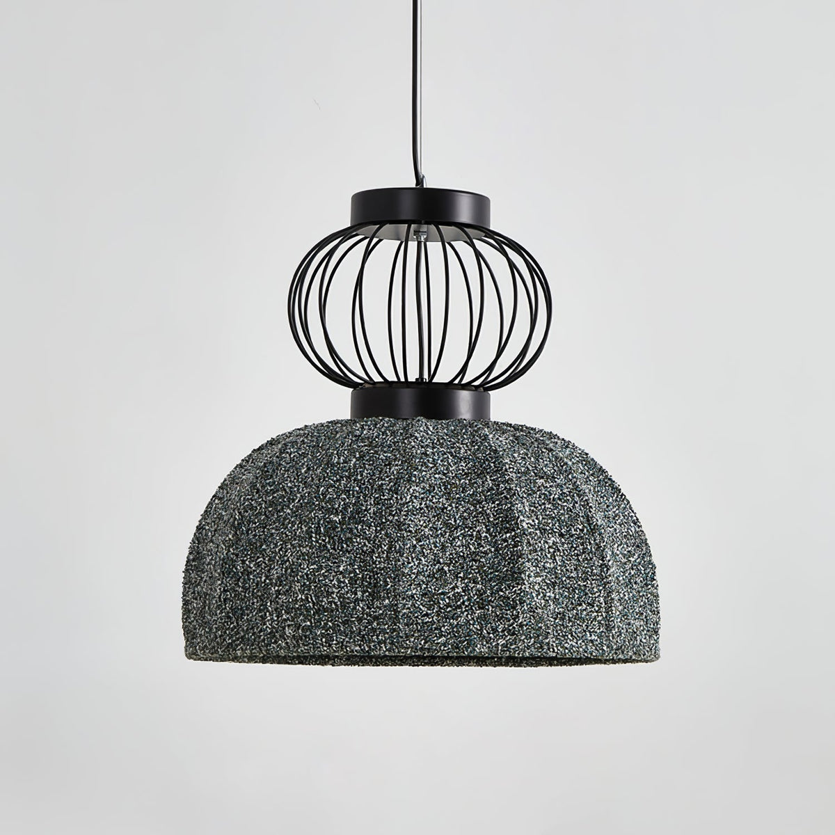 Korvo Pendant Light – Sculptural Black Metal & Fabric Dome Lamp