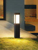 Kuzco Solar Bollard Light – Architectural Outdoor Post Lamp in Black