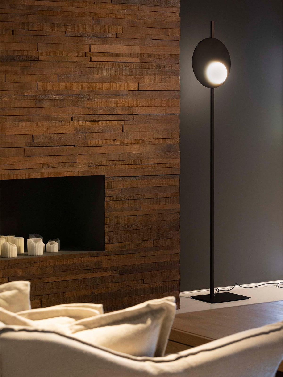 Kwic Modern LED Floor Lamp with Glass Diffuser for Living Room