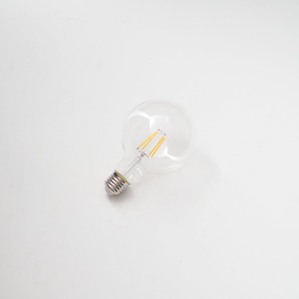 Edison LED Bulb E26/E27 – Vintage Glass Filament Lamp for Designer Fixtures