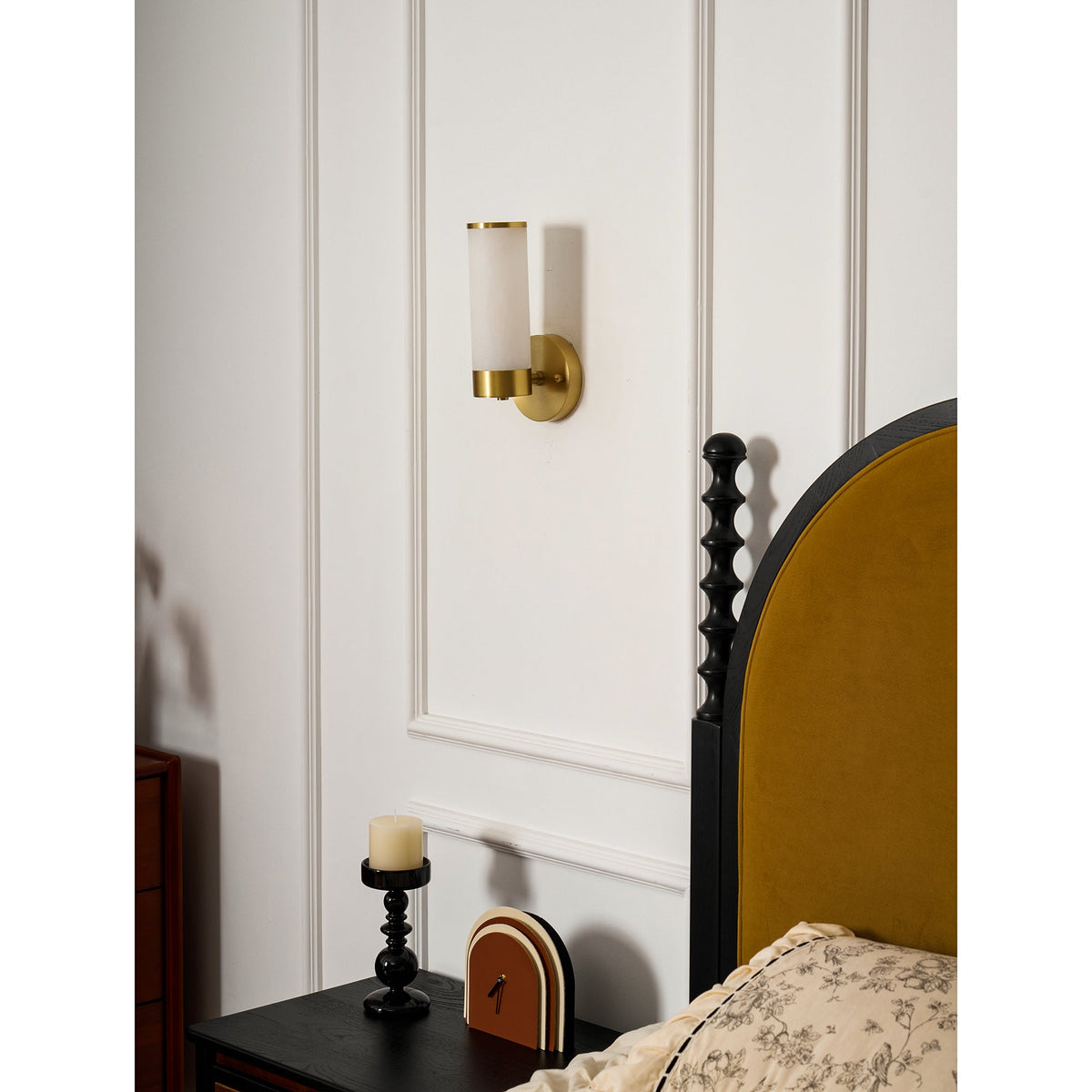 lampatron-alabaster-wall-lamp