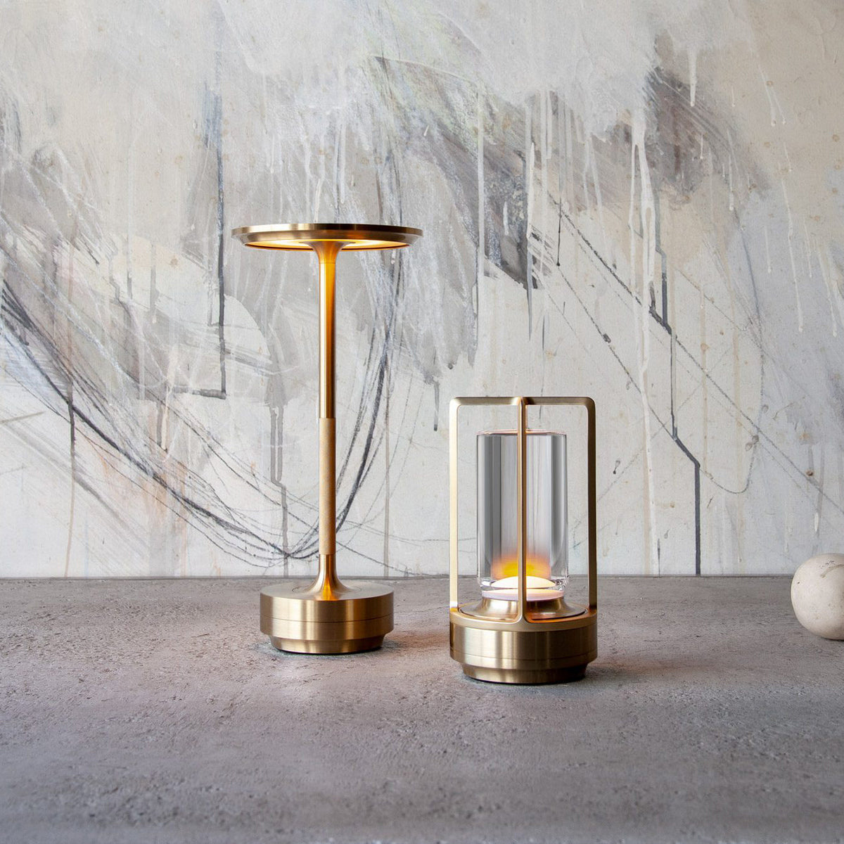 lantern-cordless-crystal-table-lamp