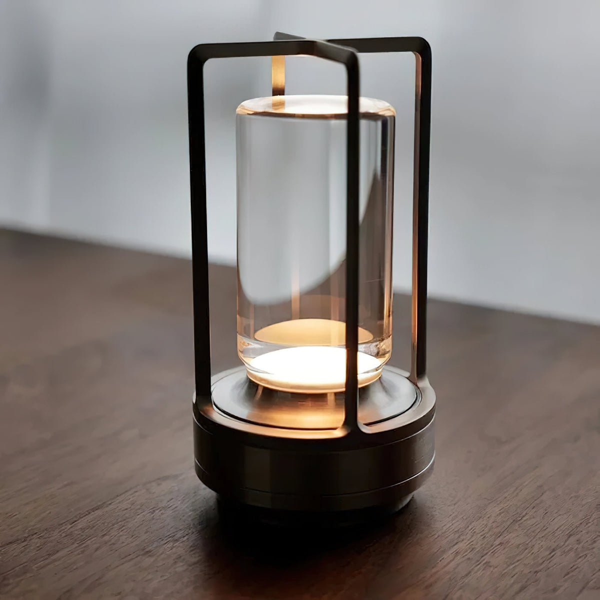 lantern-cordless-crystal-table-lamp
