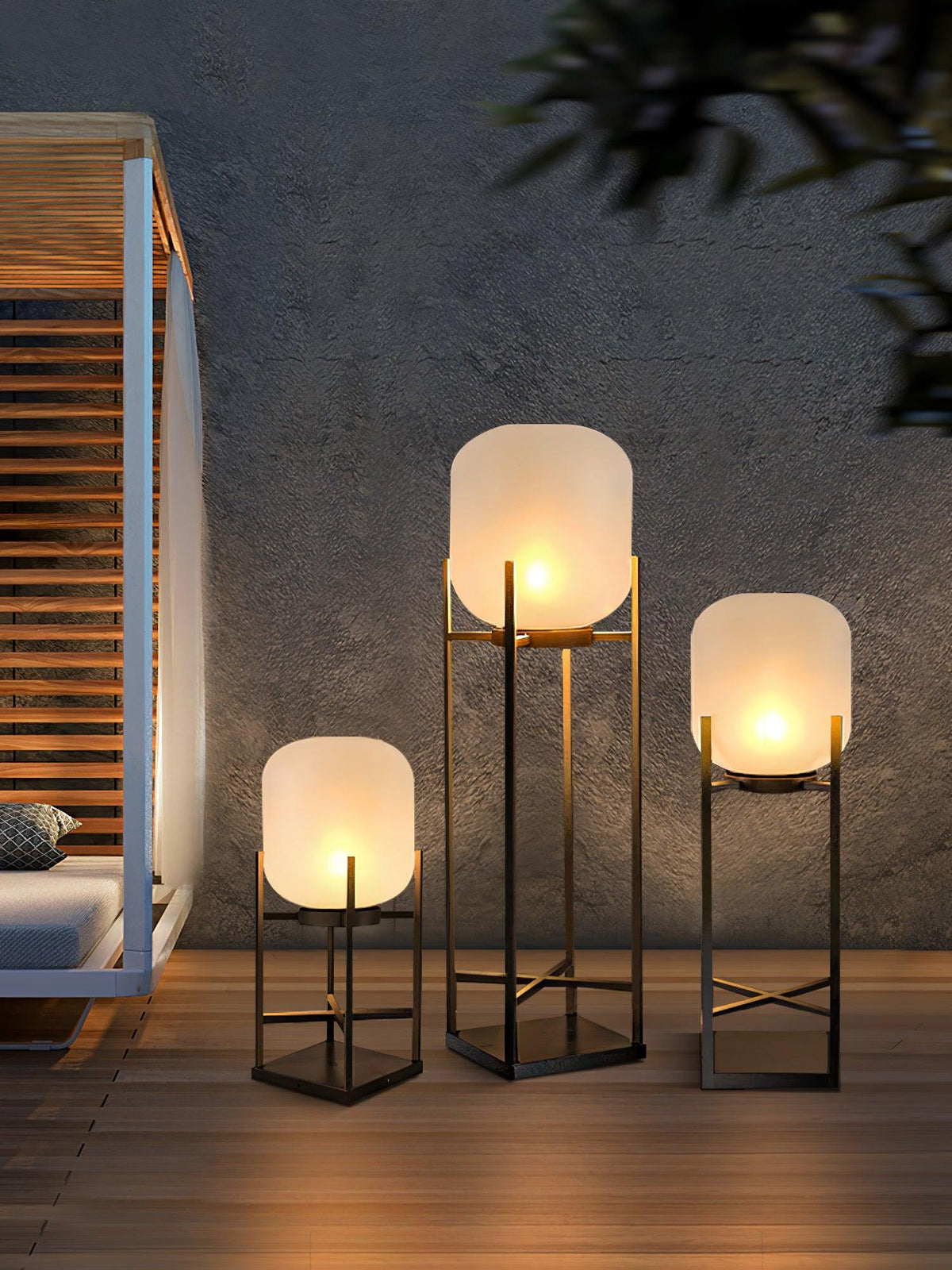 Aurora Lantern Floor Lamp – Modern Outdoor Lighting in Stainless Steel and Glass