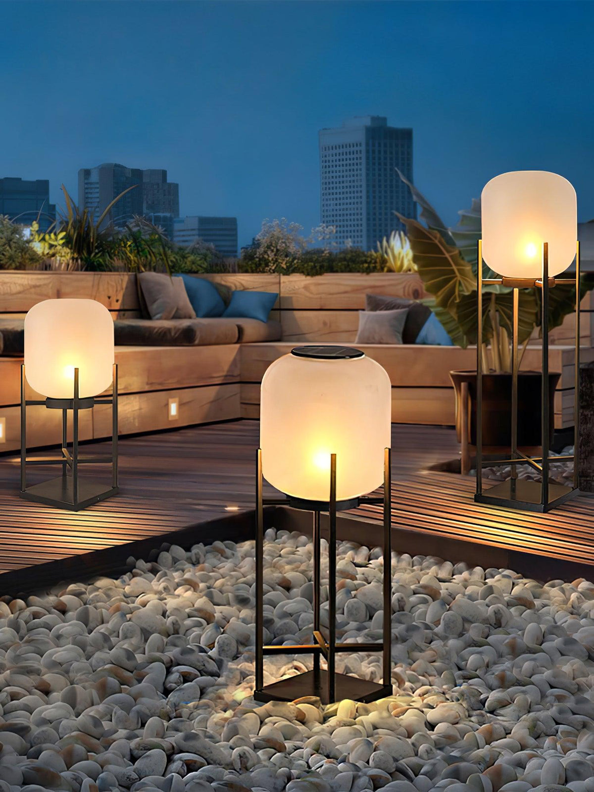 Aurora Lantern Floor Lamp – Modern Outdoor Lighting in Stainless Steel and Glass
