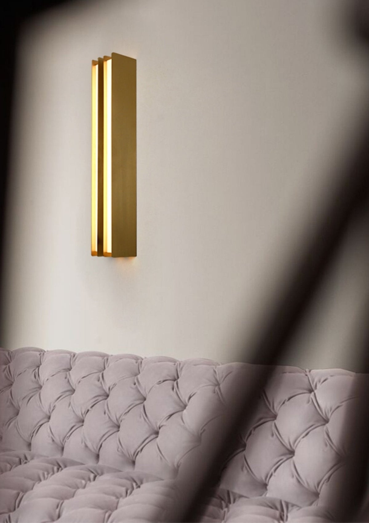 Layered Blade Brass LED Wall Sconce for Modern Interiors