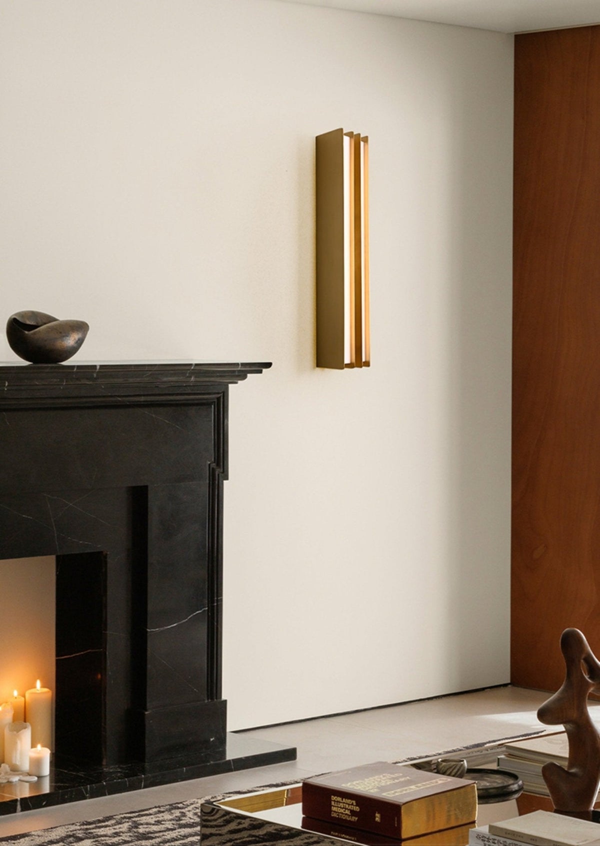 Layered Blade Brass LED Wall Sconce for Modern Interiors