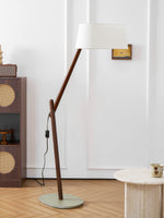 lean-pivot-floor-lamp