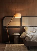 lean-pivot-floor-lamp