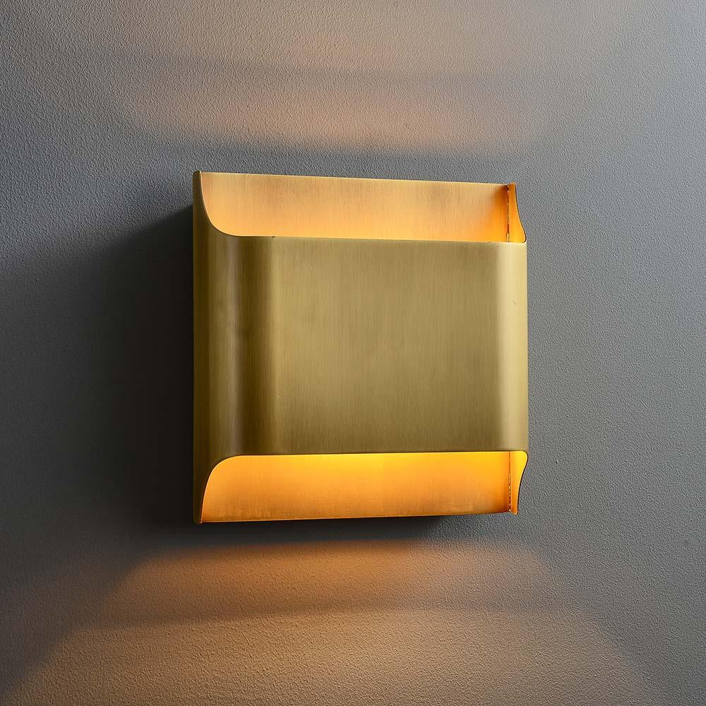 leclerc-brass-wall-lamp