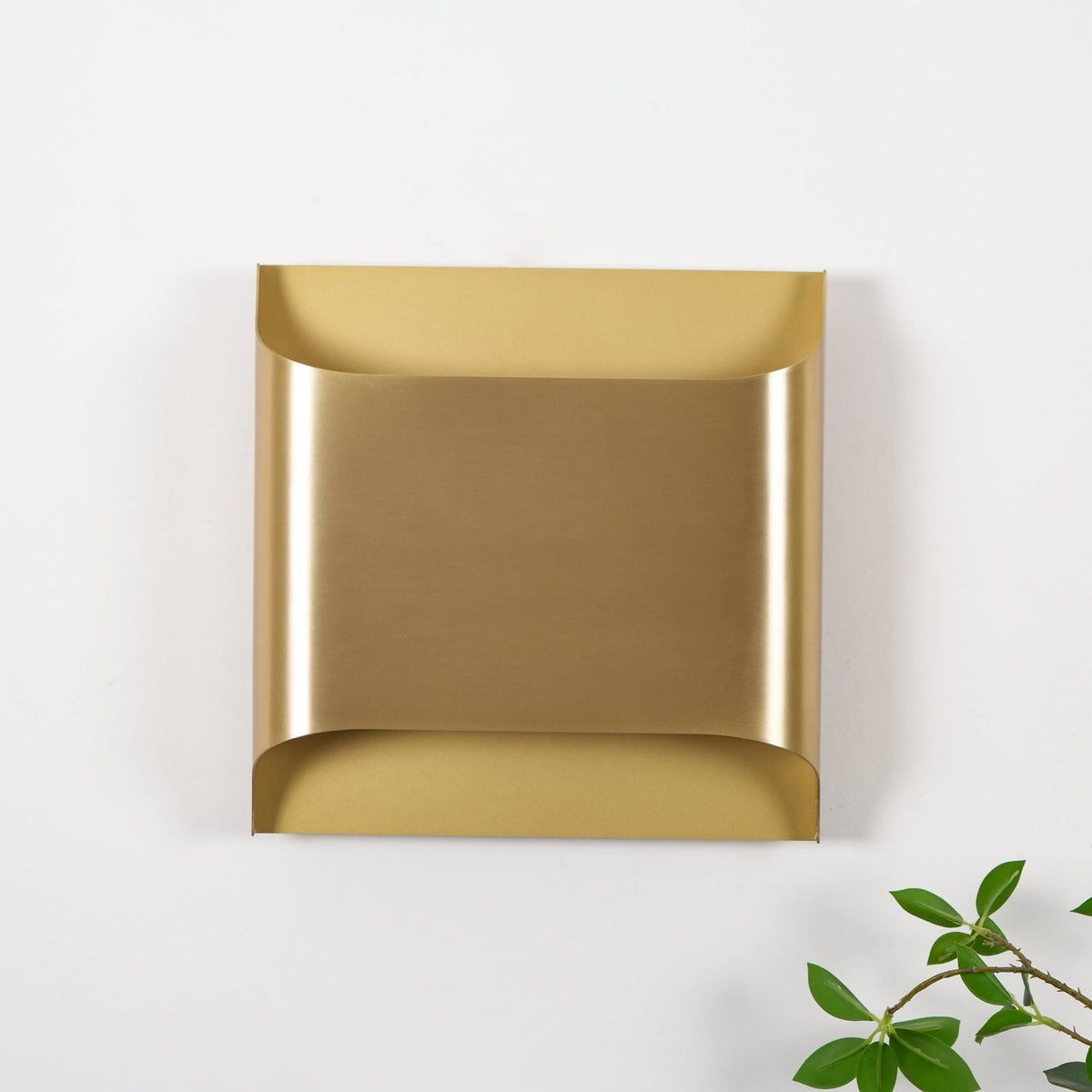 Leclerc Brass Wall Sconce – Handcrafted Solid Brass Lighting for Modern Interiors