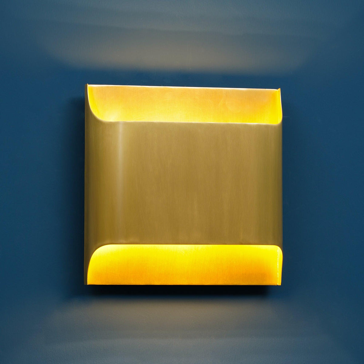 Leclerc Brass Wall Sconce – Handcrafted Solid Brass Lighting for Modern Interiors
