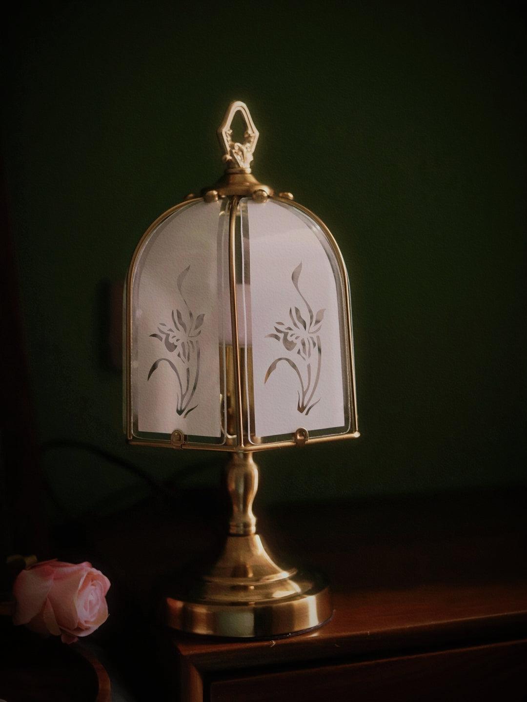 leonore-metal-table-lamp