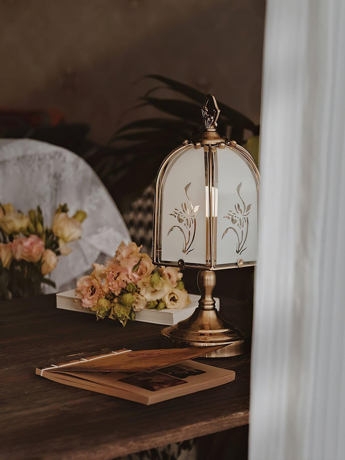 leonore-metal-table-lamp