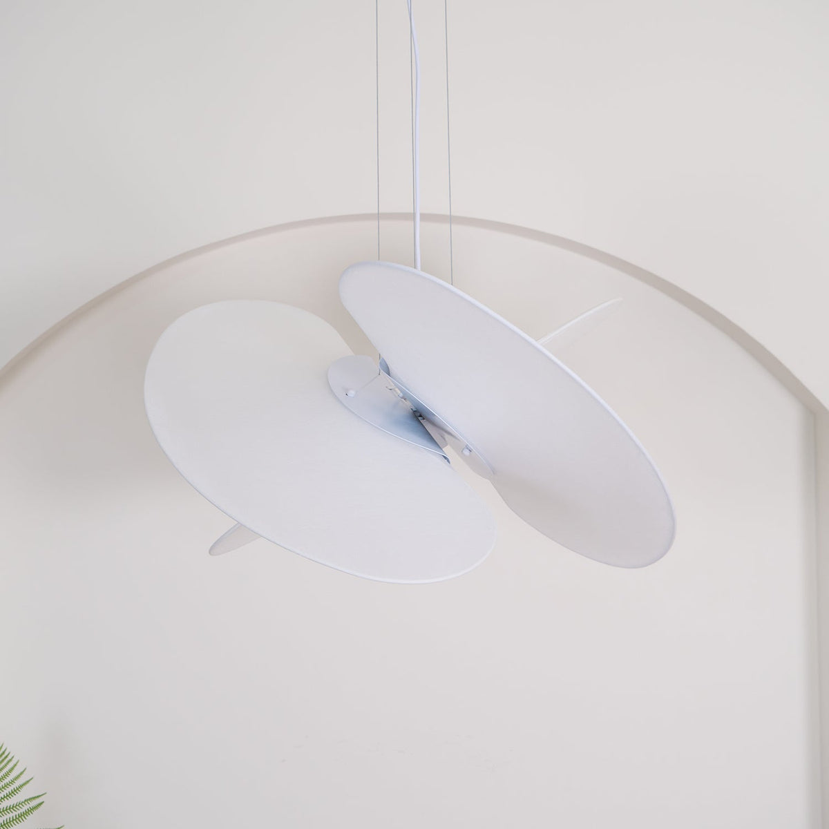 Modern Sail Pendant Light – Minimalist LED Ceiling Lamp for Dining Room & Living Room