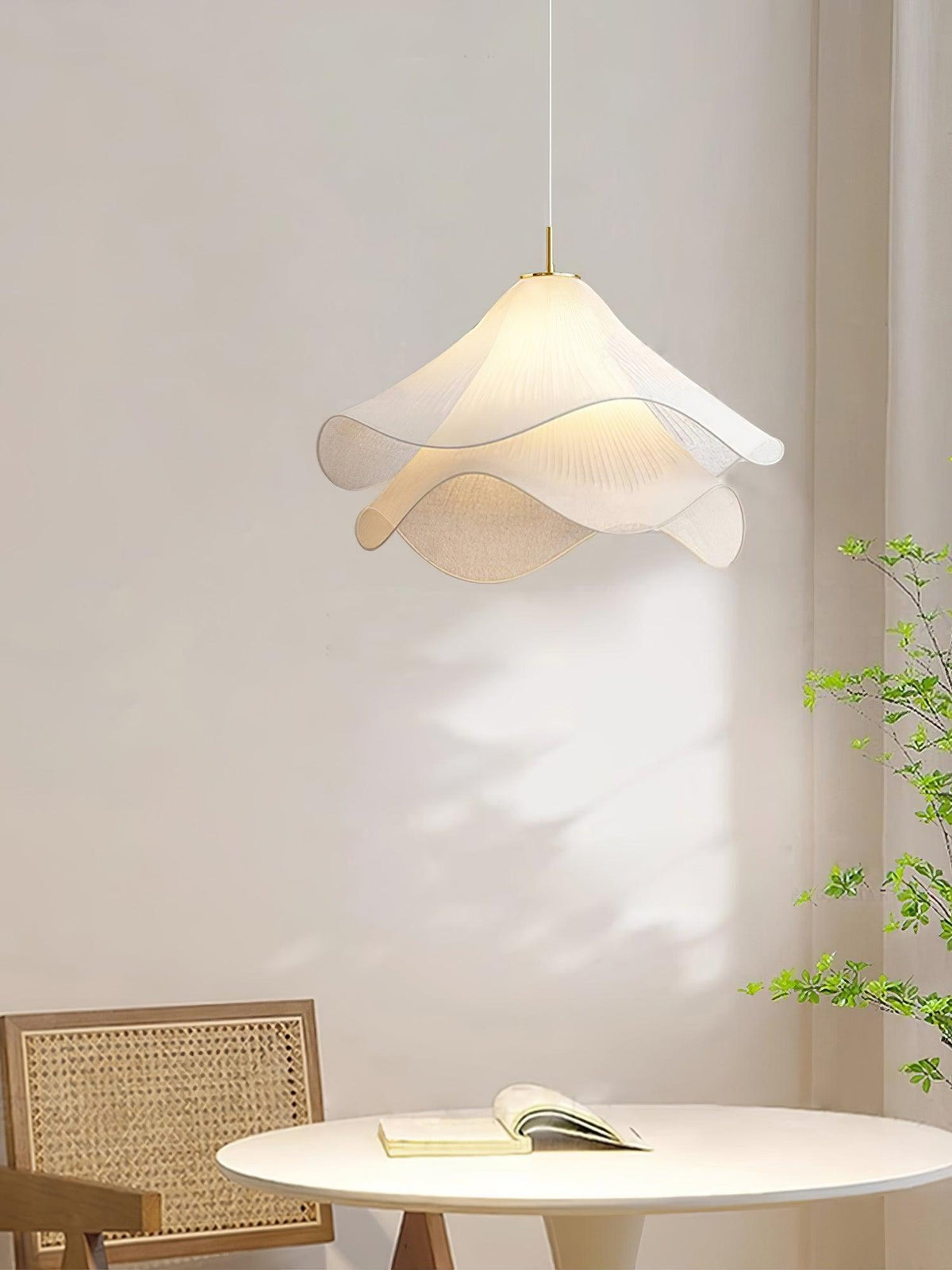 Ethereal Bloom Pendant Light - ailampplus