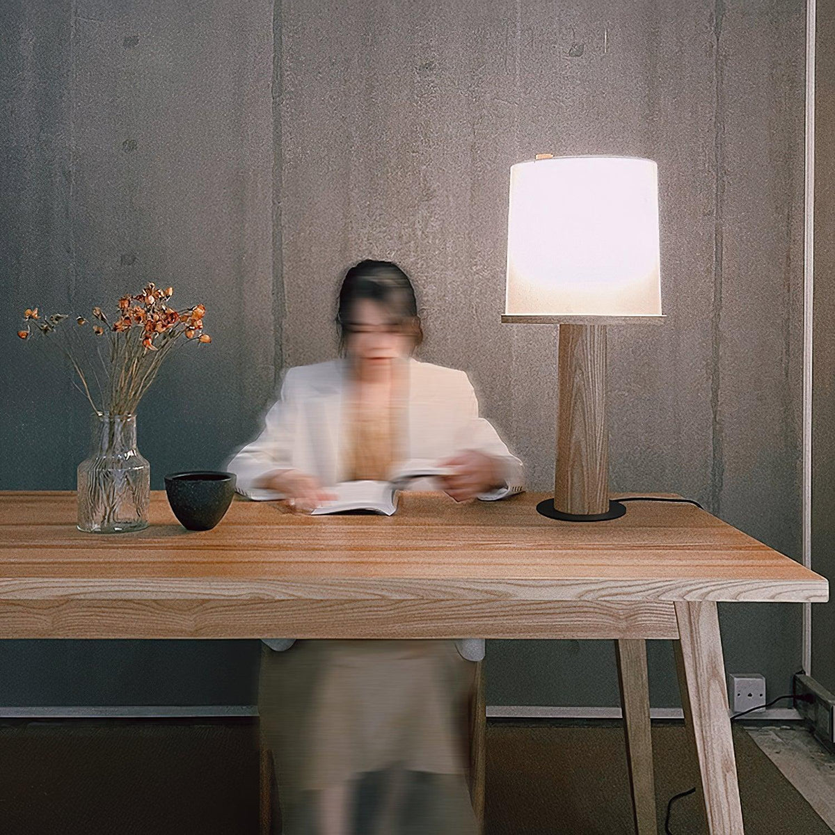 light-and-shadow-bottle-table-lamp