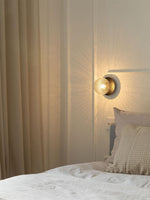 liila-wall-lamp