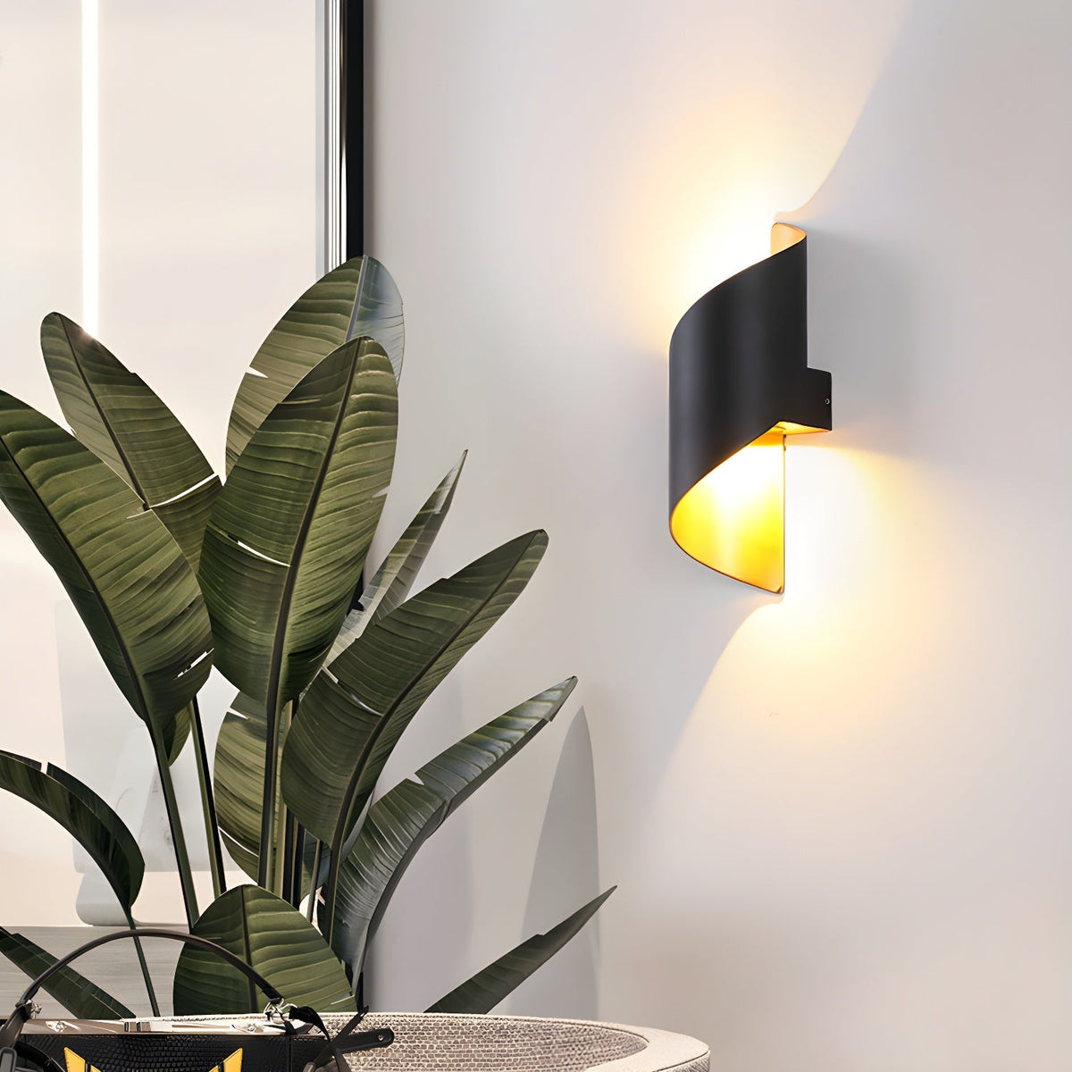 Lila Wall Sconce – Modern Ribbon LED Wall Light in Black & Gold