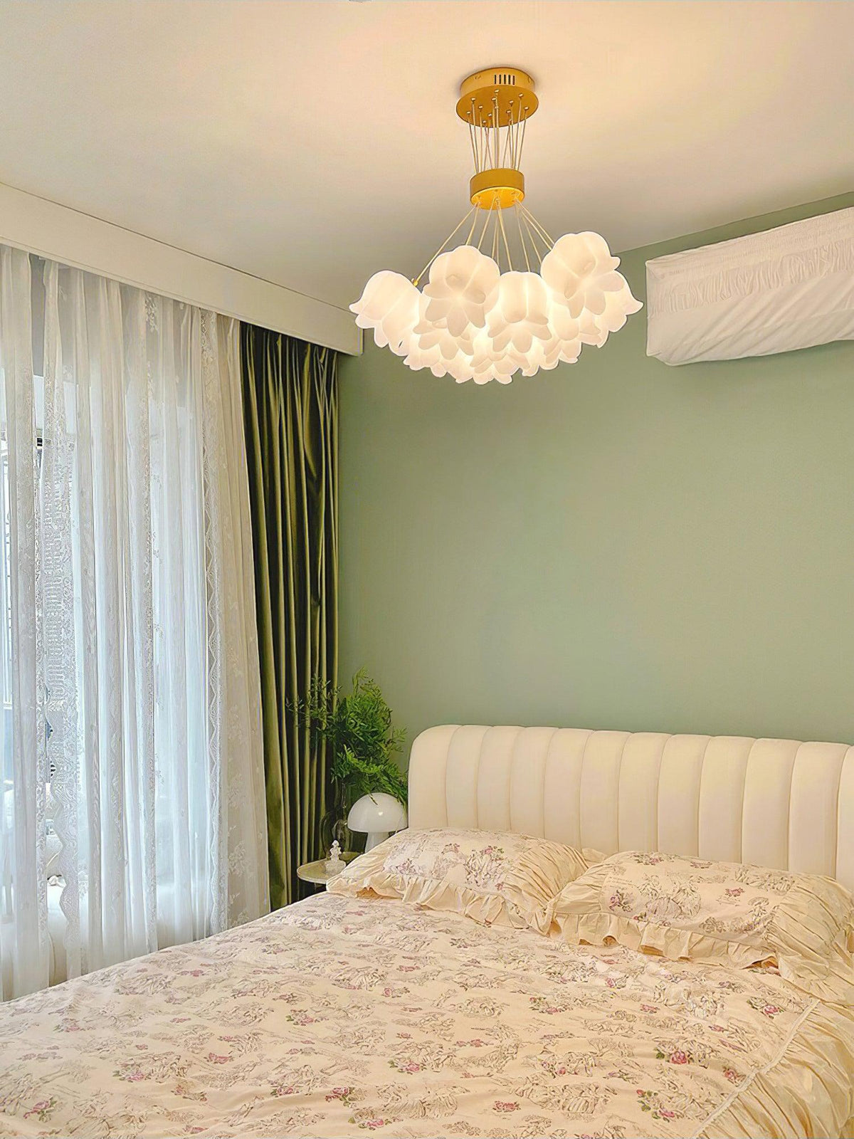 lily-of-the-valley-chandelier