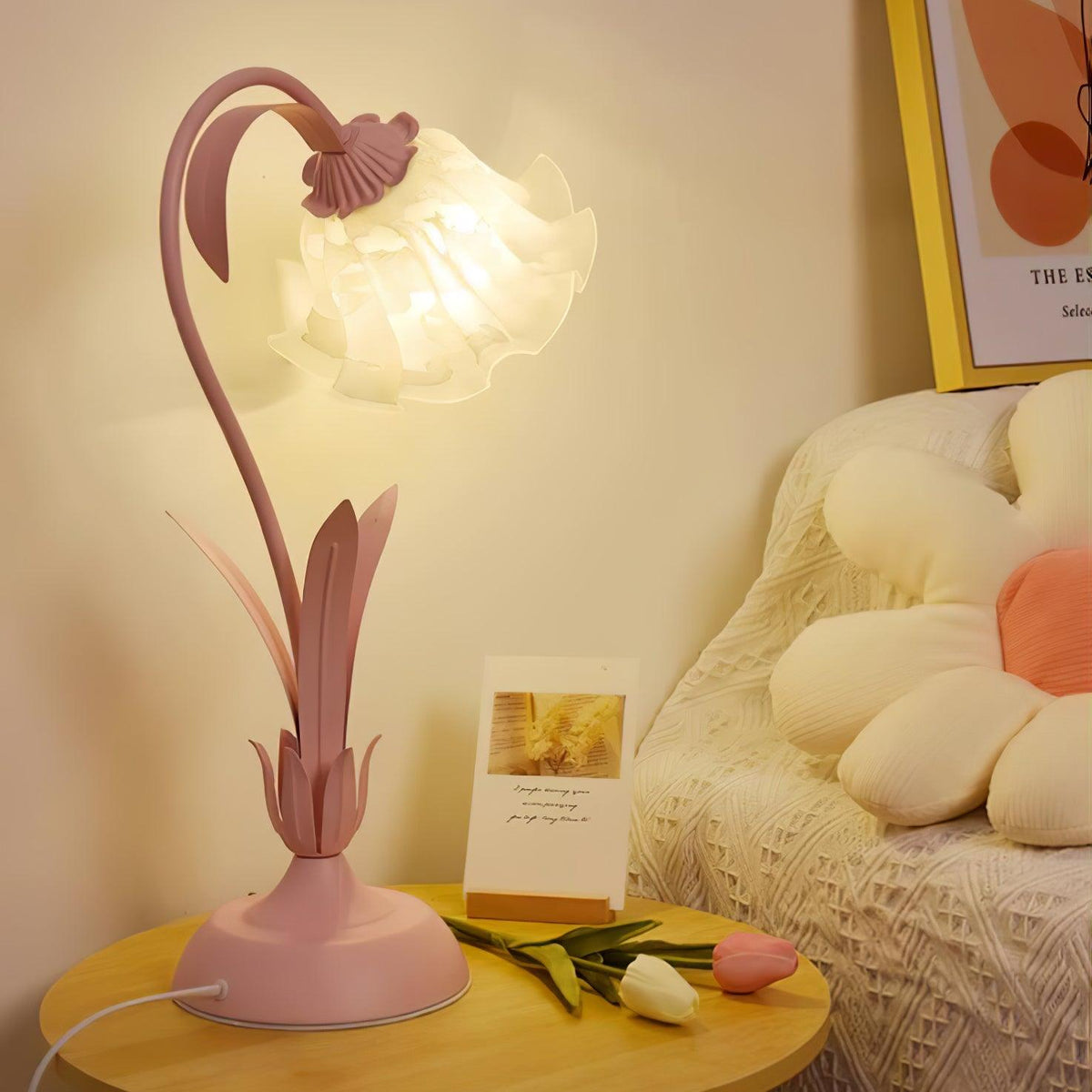 lily-of-the-valley-table-lamp