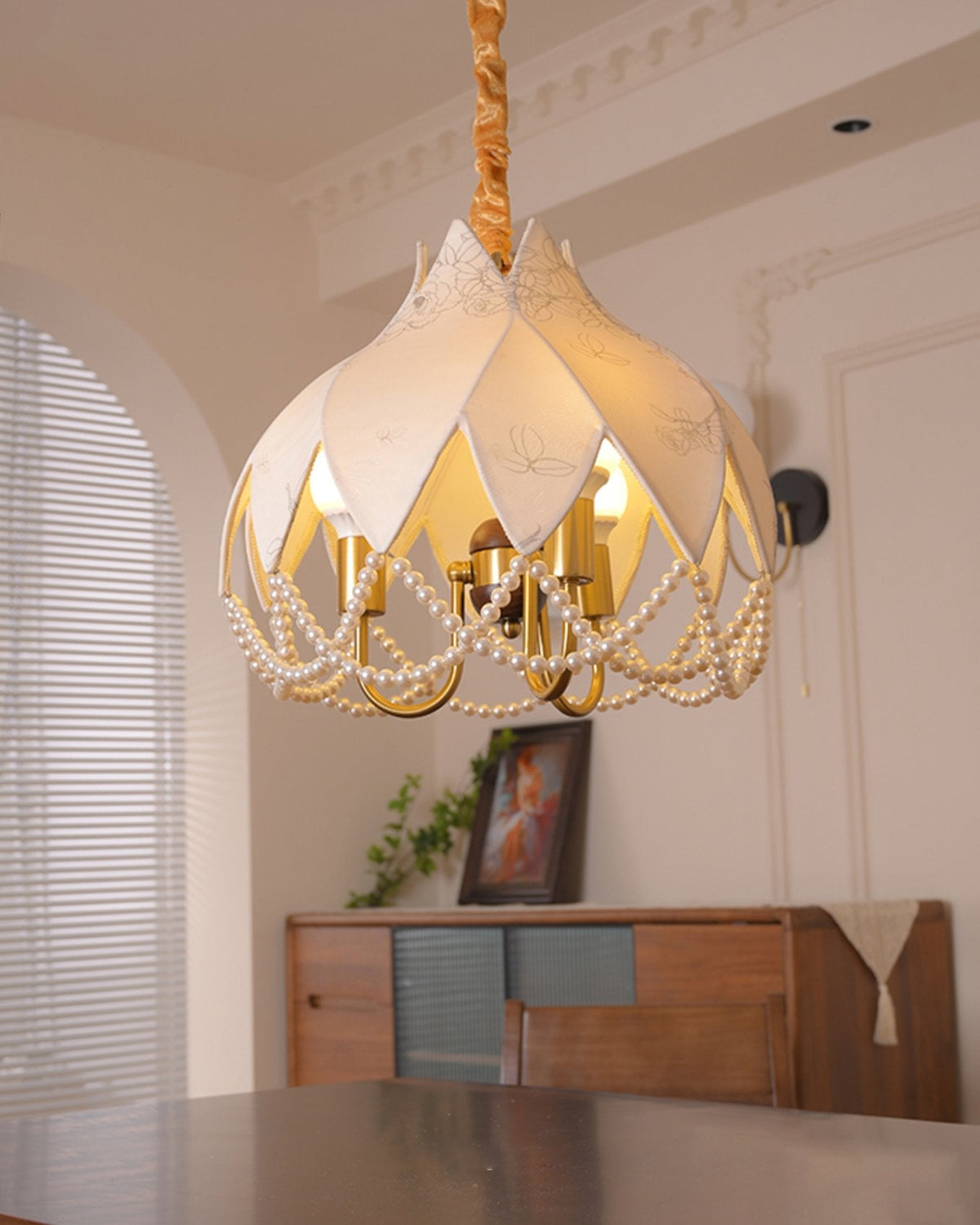 Lily Pearl Pendant Lamp